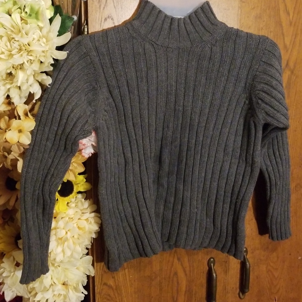 Ribbed Mock-neck Sweater